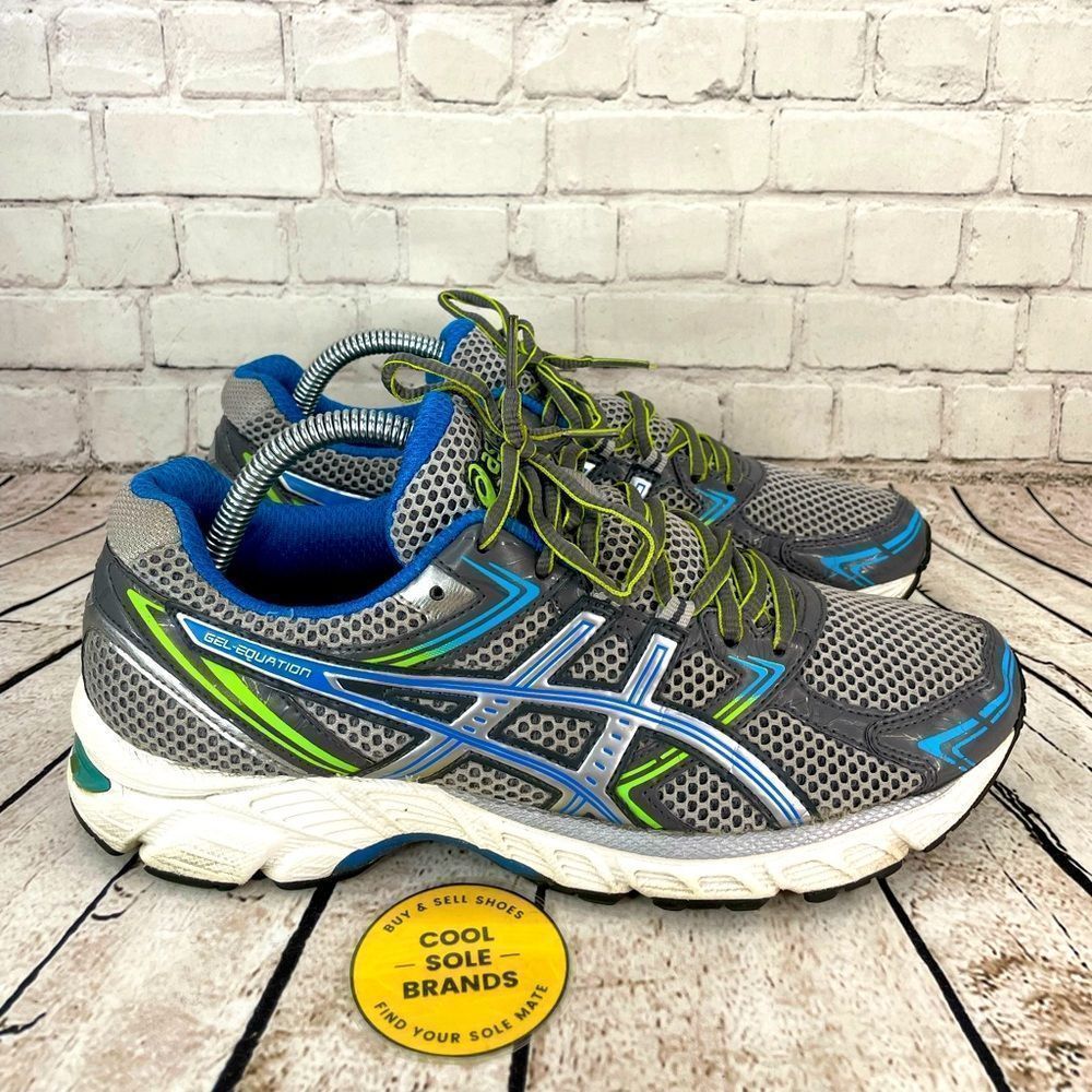 ASICS  gel. Running Shoes, Gray, green, blue and dilver. Women 9